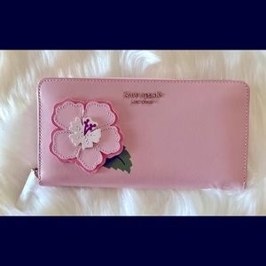 ***NEW*** Kate Spade Zip Around Continental Wallet - Hawaii Exclusive🌺🌺🌺
